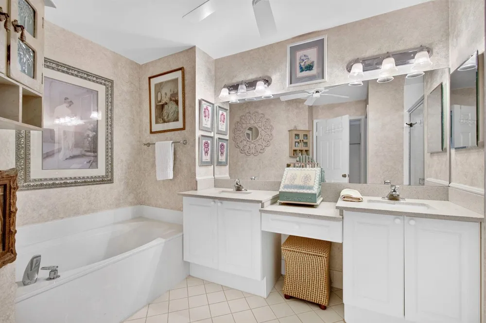 12418 Crystal Pointe Drive #102 Boynton Beach, FL 33437