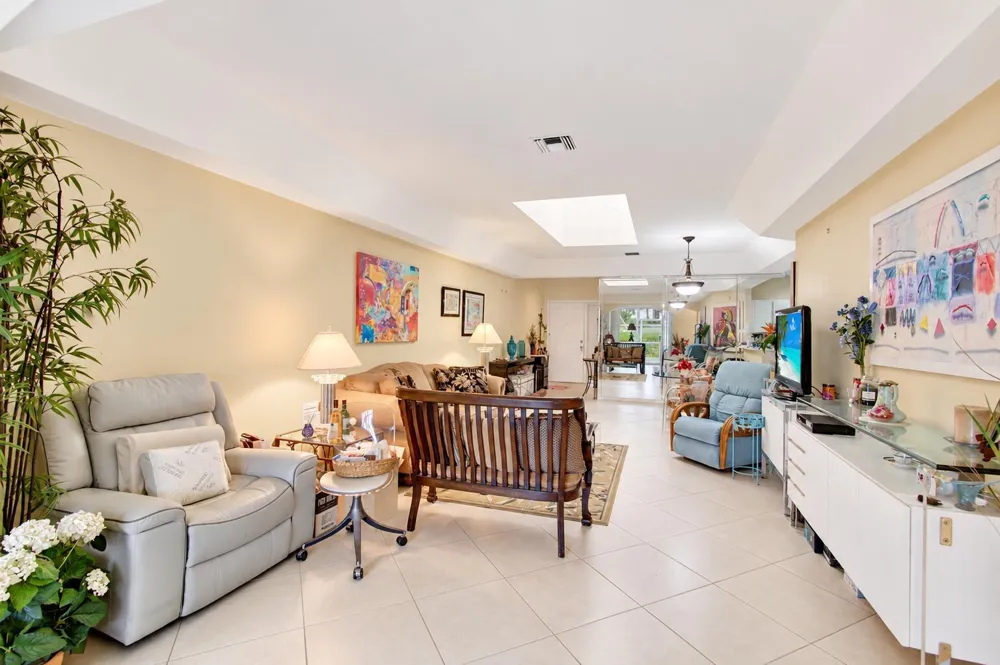 12598 Crystal Pointe Drive #B Boynton Beach, FL 33437