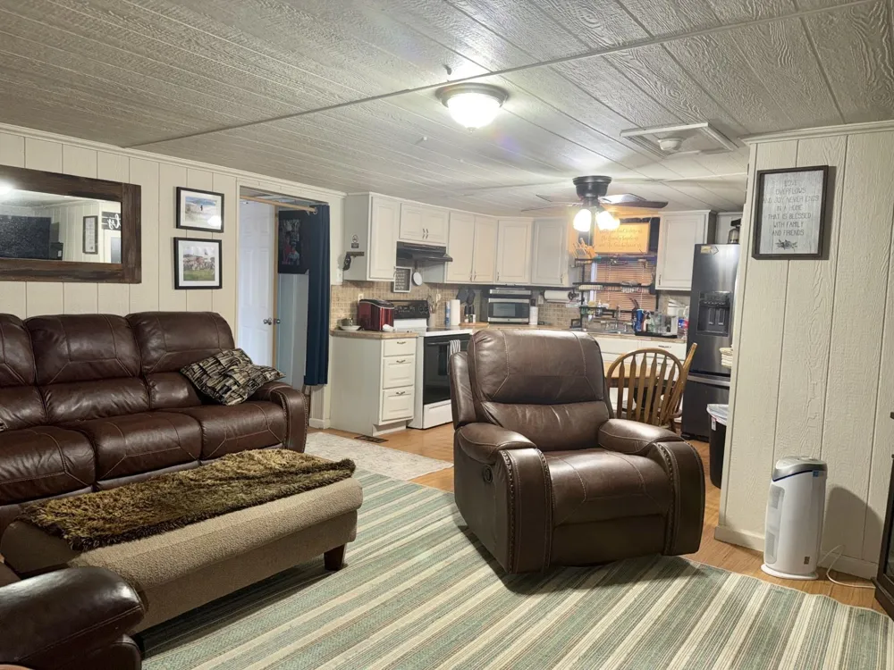 1555 Channel Drive Brazoria, TX 77422