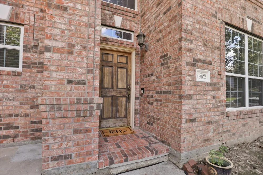 19102 Sprinters Drive Humble, TX 77346