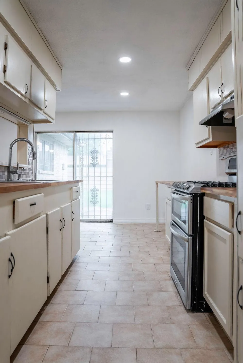 12130 Glenhollow Drive Houston, TX 77048