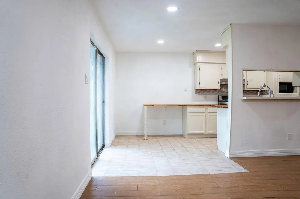 12130 Glenhollow Drive Houston, TX 77048
