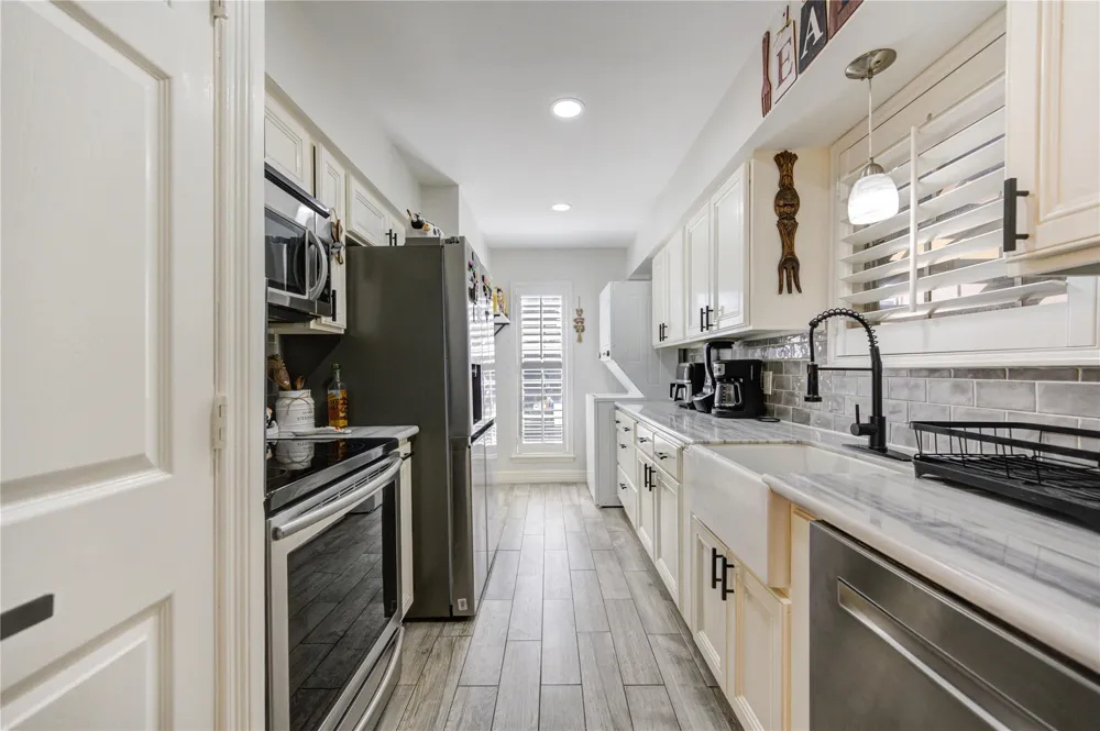 12550 Whittington Drive #305 Houston, TX 77077