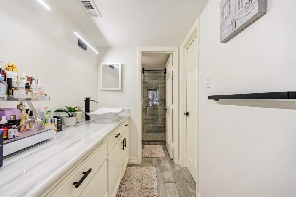 12550 Whittington Drive #305 Houston, TX 77077