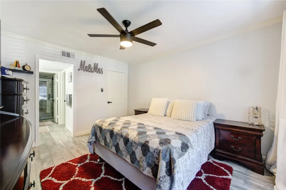 12550 Whittington Drive #305 Houston, TX 77077