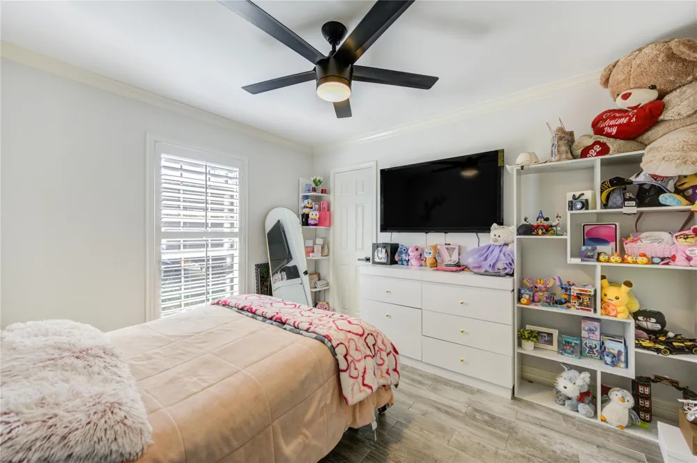 12550 Whittington Drive #305 Houston, TX 77077