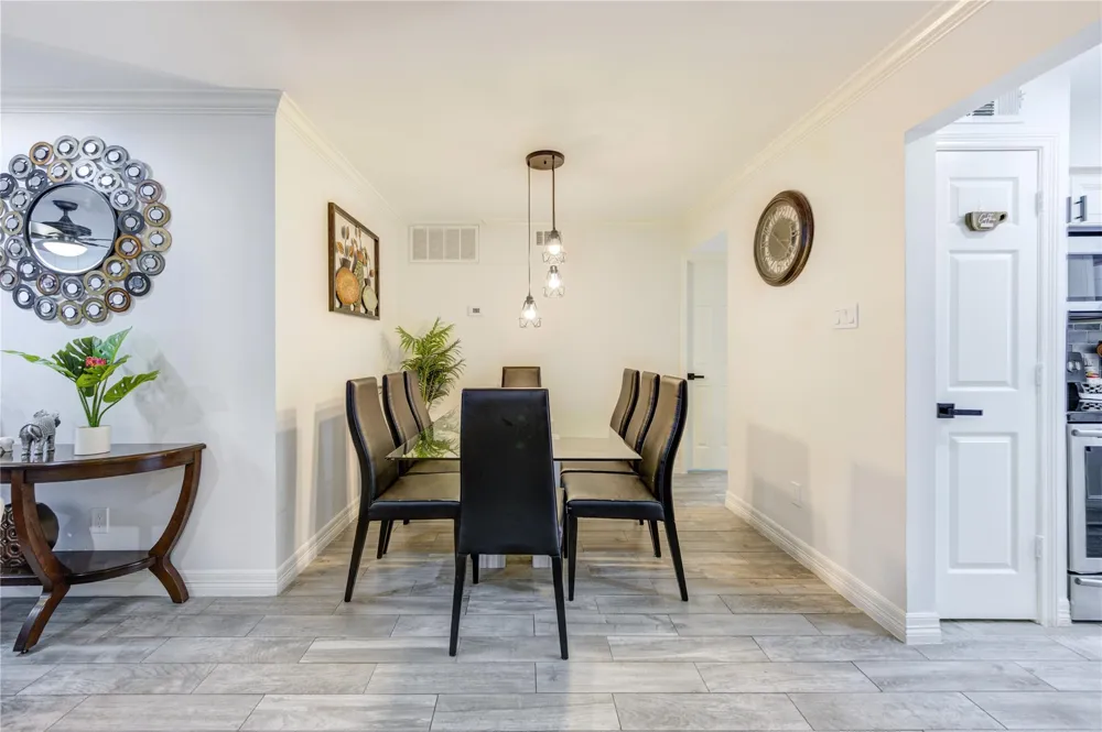 12550 Whittington Drive #305 Houston, TX 77077