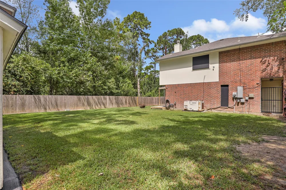 17703 Typhoon Way Crosby, TX 77532