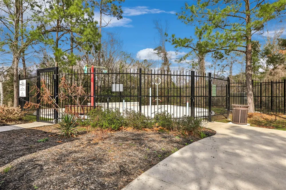 17703 Typhoon Way Crosby, TX 77532