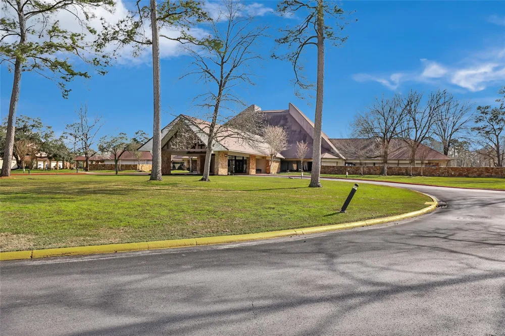 17703 Typhoon Way Crosby, TX 77532