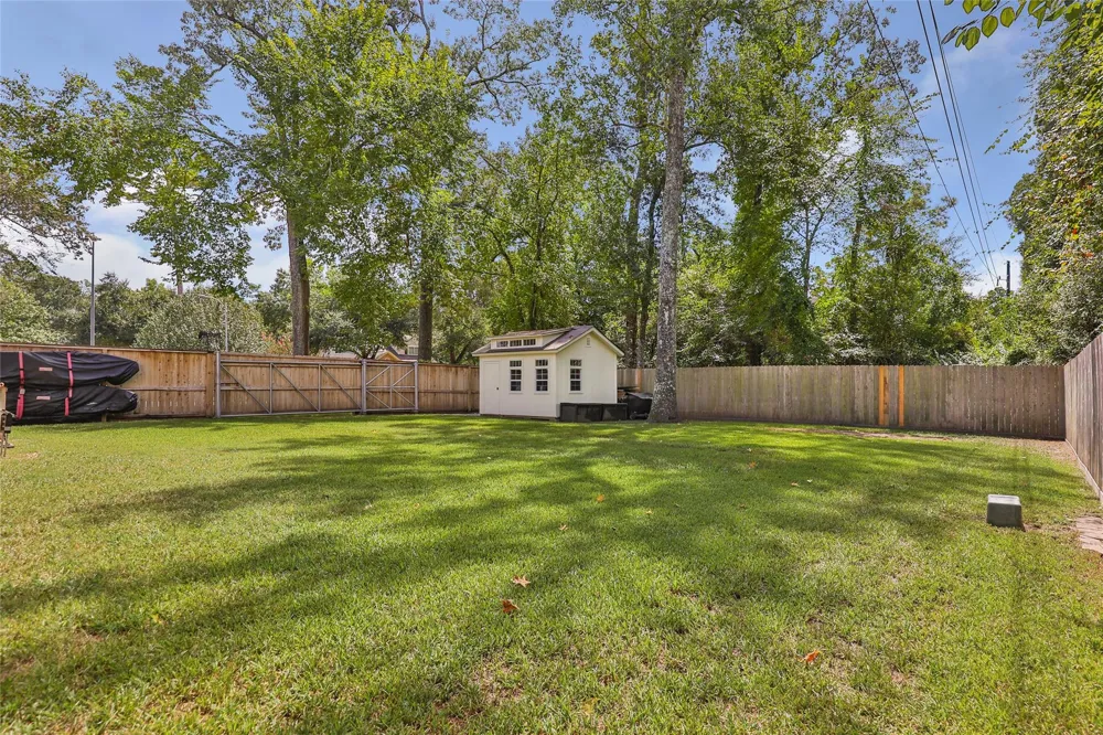 17703 Typhoon Way Crosby, TX 77532
