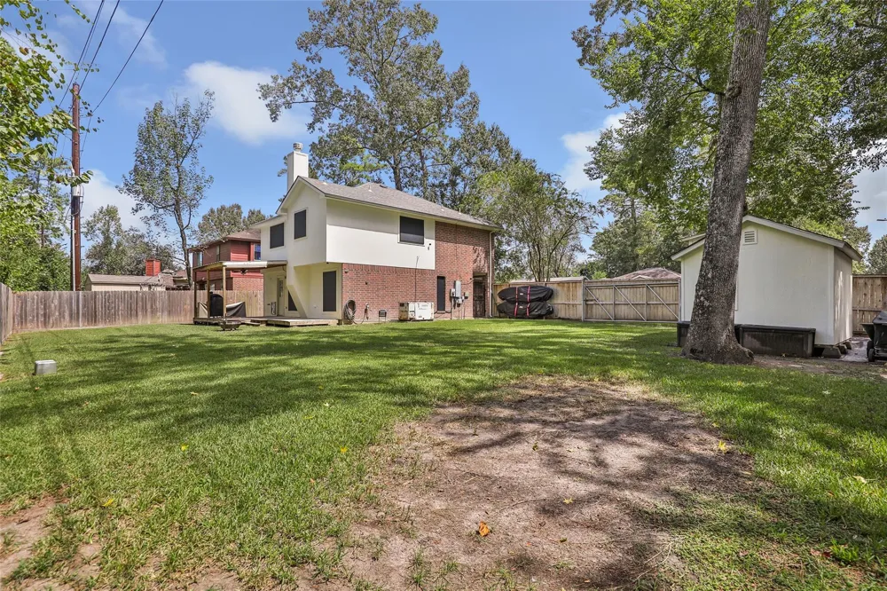 17703 Typhoon Way Crosby, TX 77532