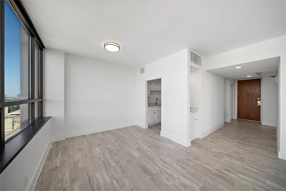 5150 Hidalgo Street #1604 Houston, TX 77056