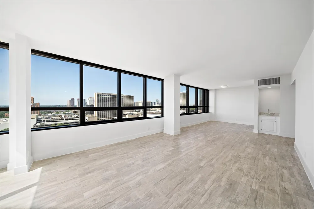 5150 Hidalgo Street #1604 Houston, TX 77056