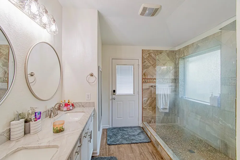 4108 S Meridian Greens Drive Dickinson, TX 77539