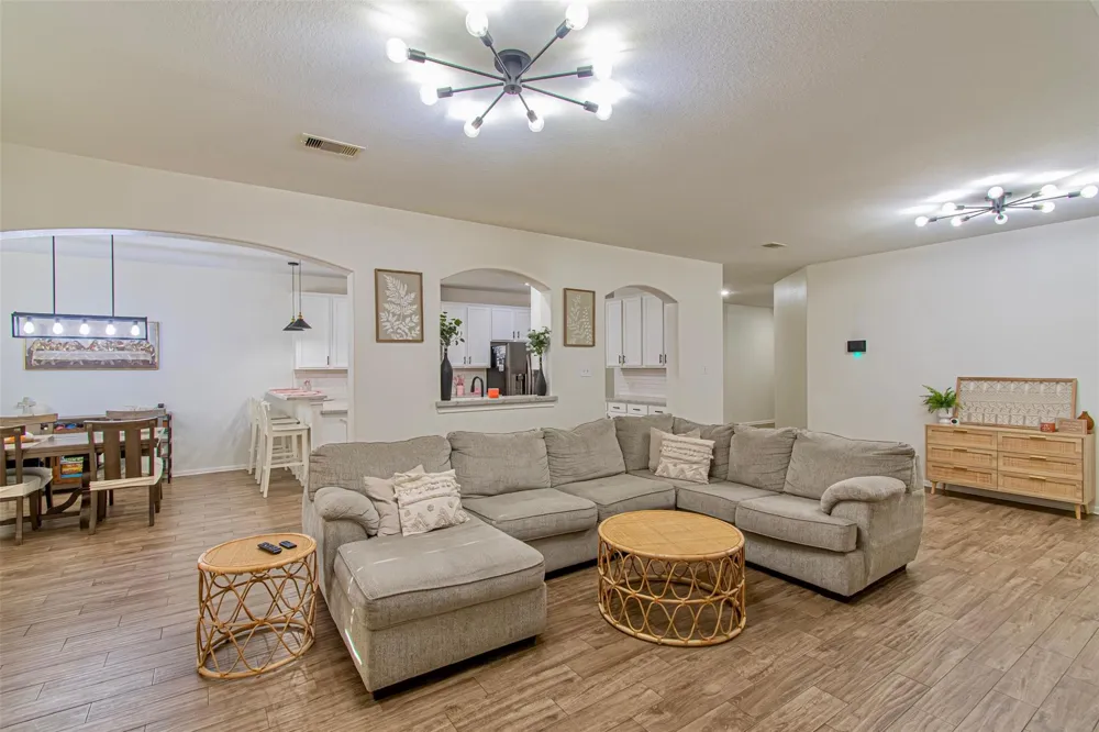 4108 S Meridian Greens Drive Dickinson, TX 77539