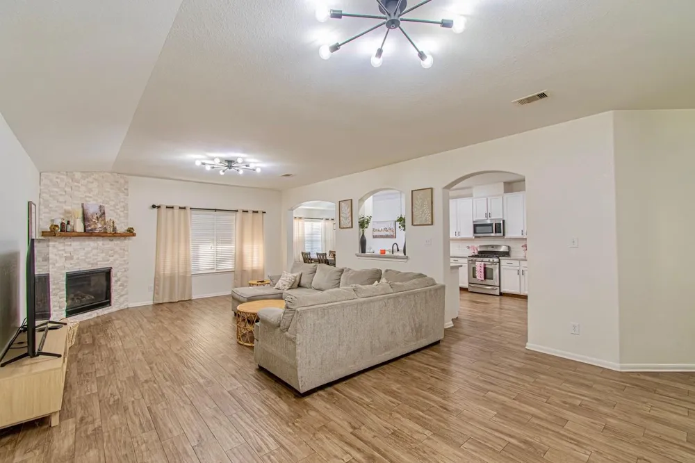 4108 S Meridian Greens Drive Dickinson, TX 77539