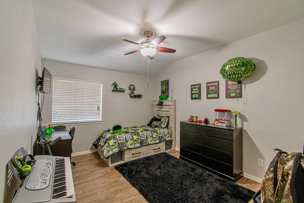4108 S Meridian Greens Drive Dickinson, TX 77539