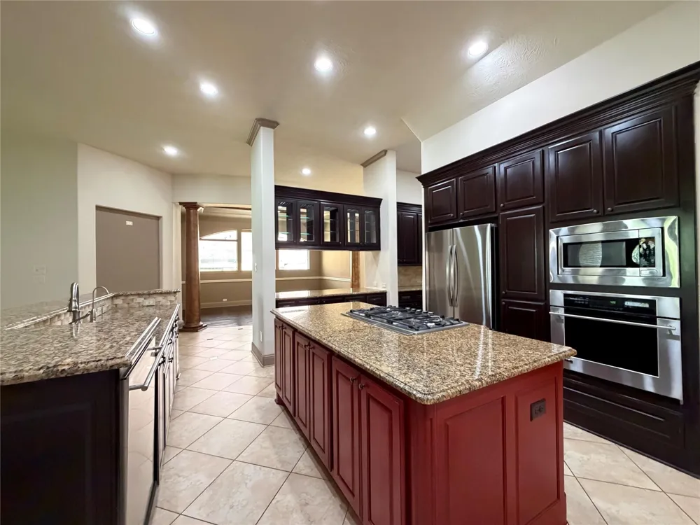 6223 Duke Trail Lane Sugar Land, TX 77479
