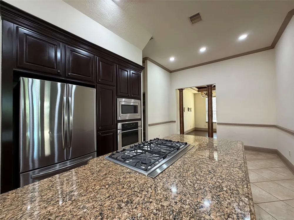 6223 Duke Trail Lane Sugar Land, TX 77479