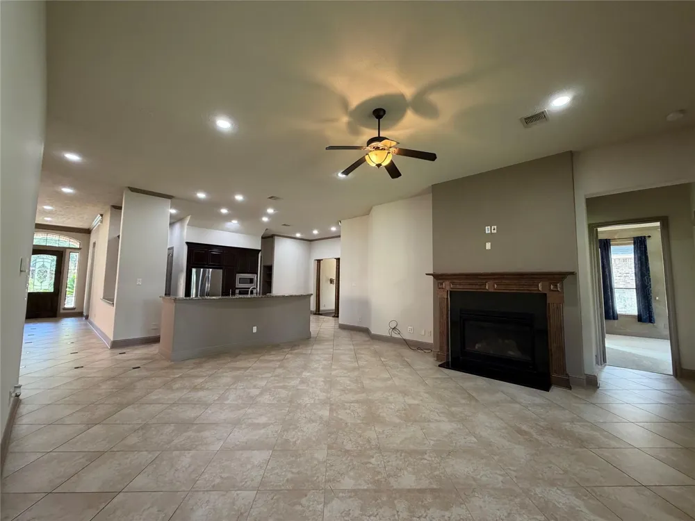 6223 Duke Trail Lane Sugar Land, TX 77479