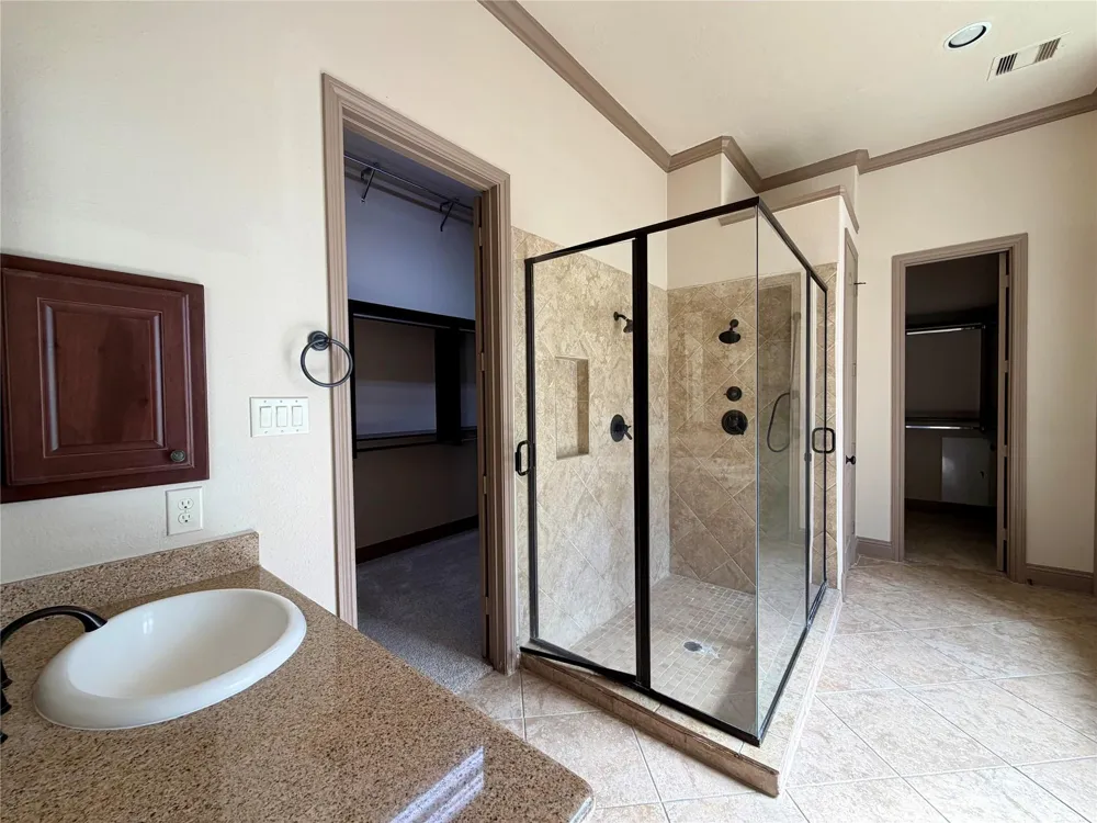 6223 Duke Trail Lane Sugar Land, TX 77479