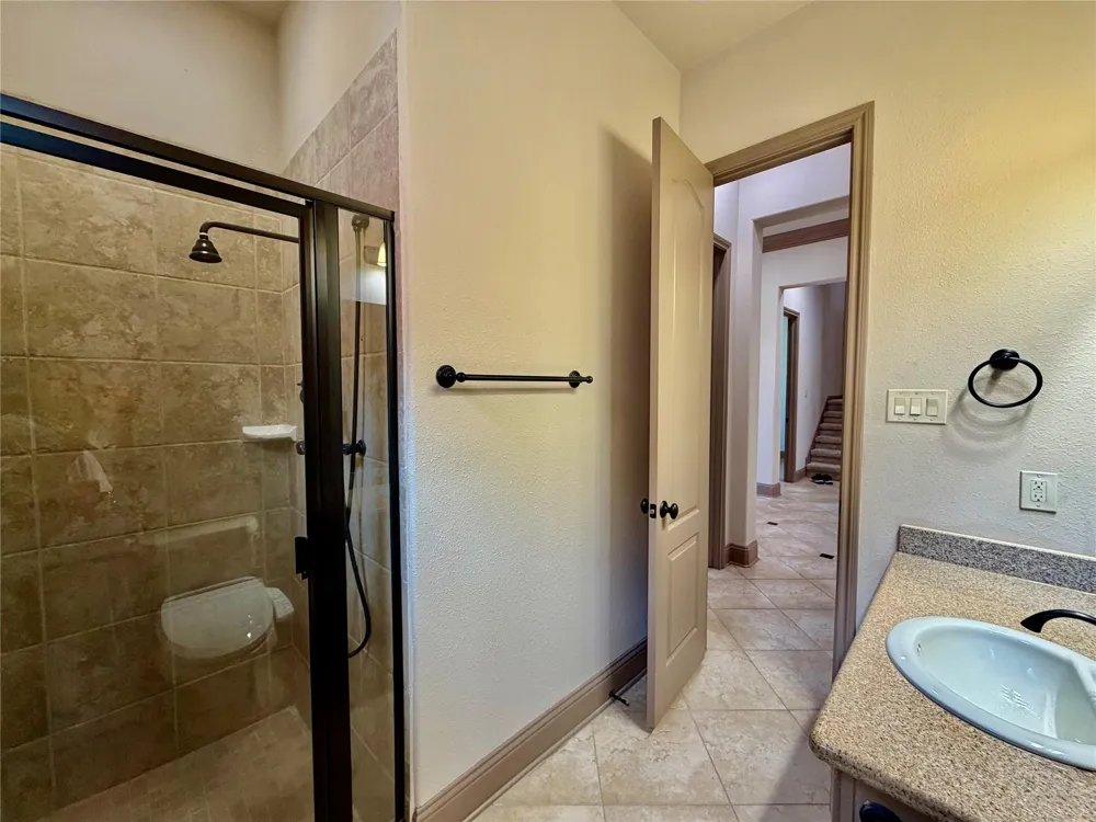6223 Duke Trail Lane Sugar Land, TX 77479