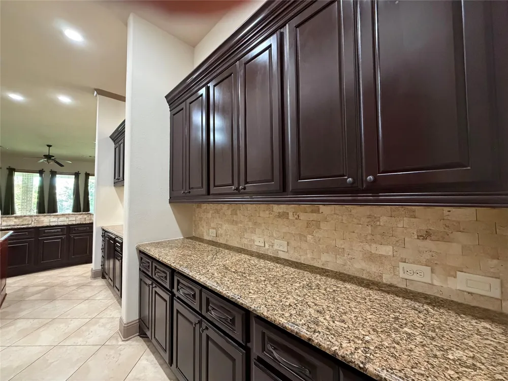 6223 Duke Trail Lane Sugar Land, TX 77479