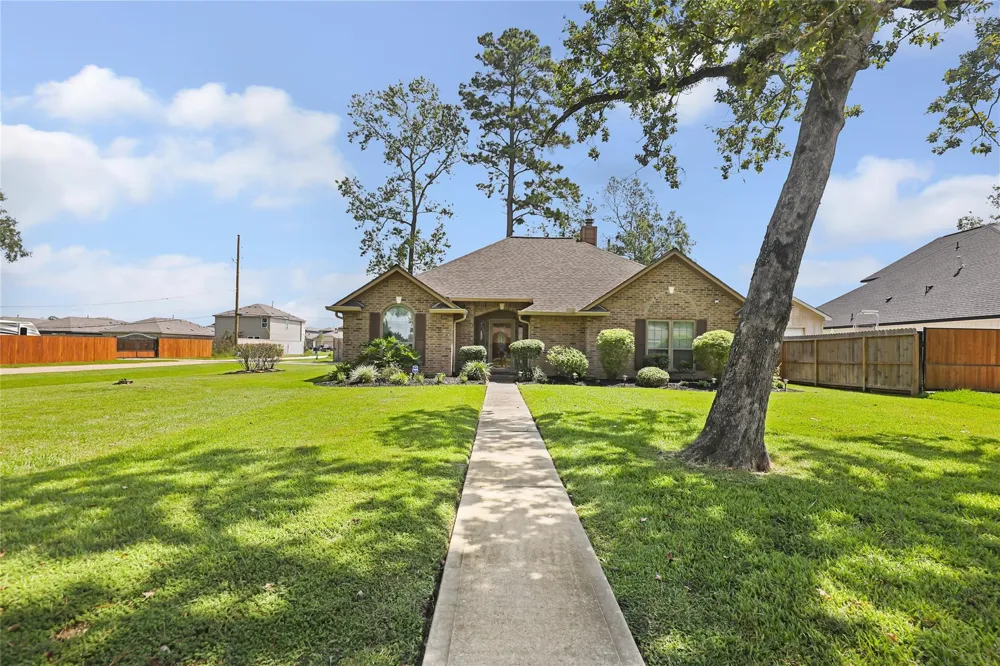20034 Nightbird Trail Crosby, TX 77532