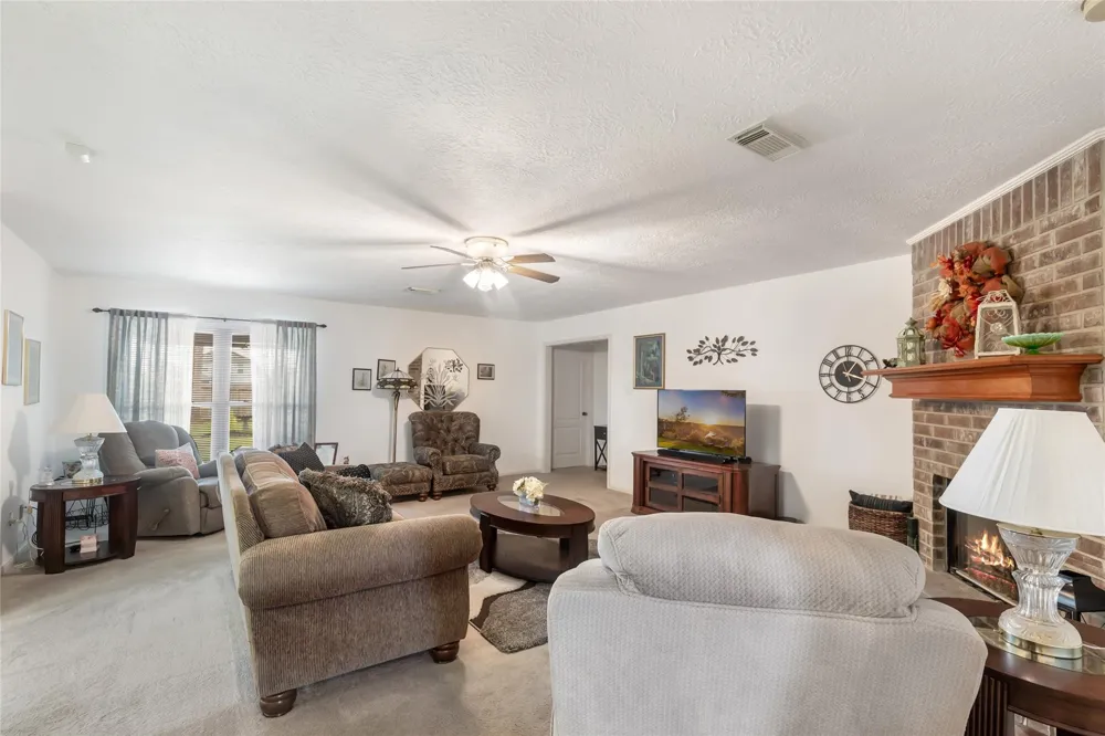 20034 Nightbird Trail Crosby, TX 77532