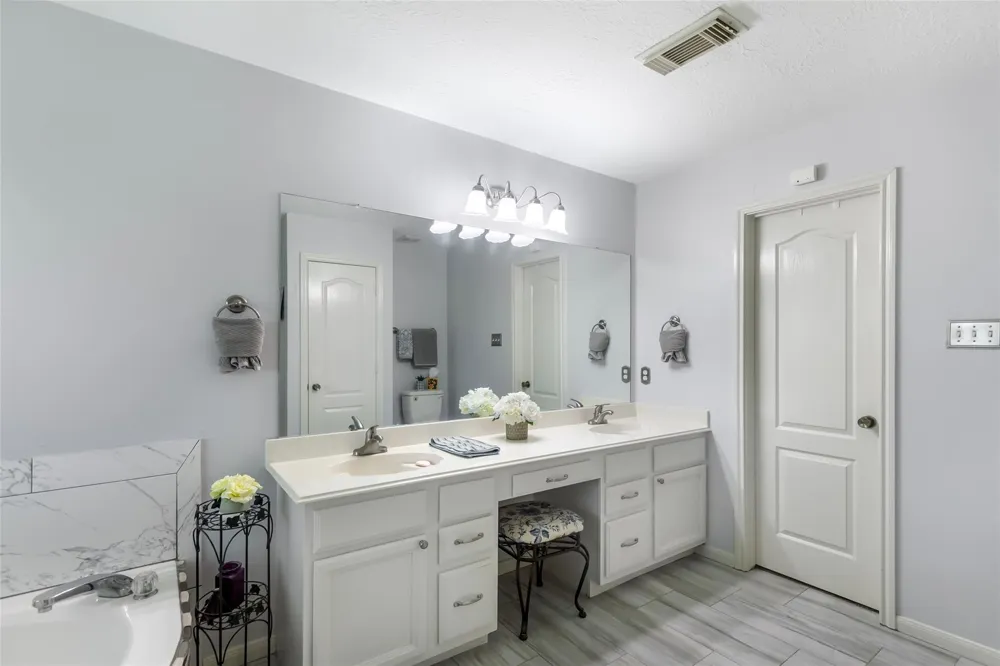 20034 Nightbird Trail Crosby, TX 77532