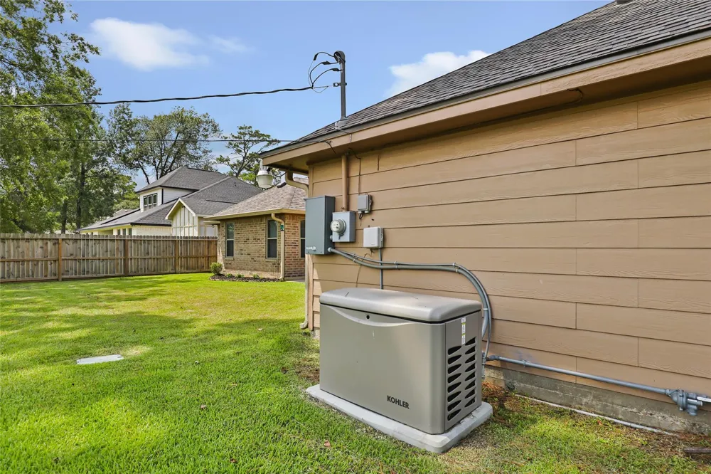 20034 Nightbird Trail Crosby, TX 77532