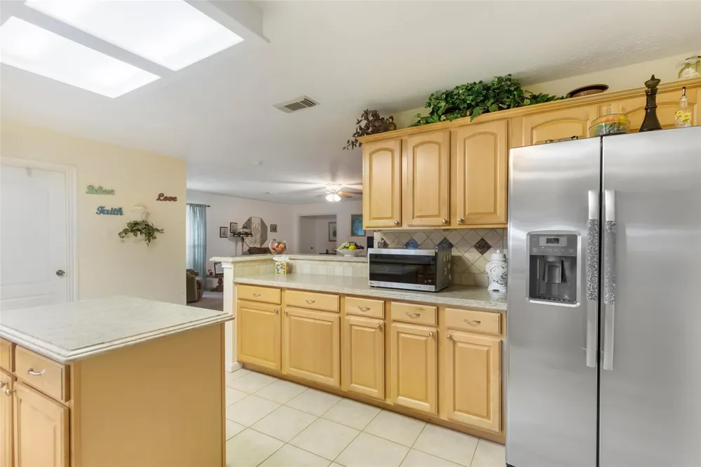20034 Nightbird Trail Crosby, TX 77532