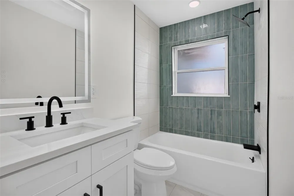 1130 7TH AVENUE NE Largo, FL 33770