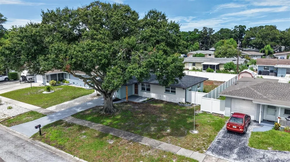 1130 7TH AVENUE NE Largo, FL 33770