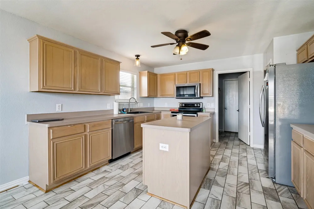 704 Nancy Drive Royse City, TX 75189