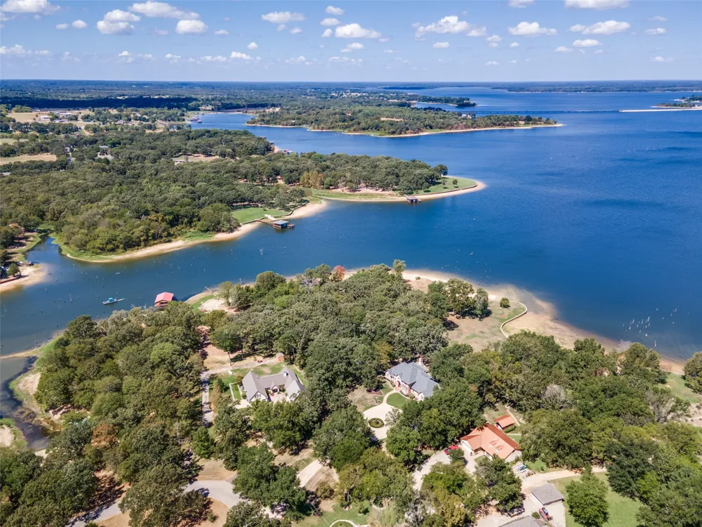 454 County Road 1516 Alba, TX 75410