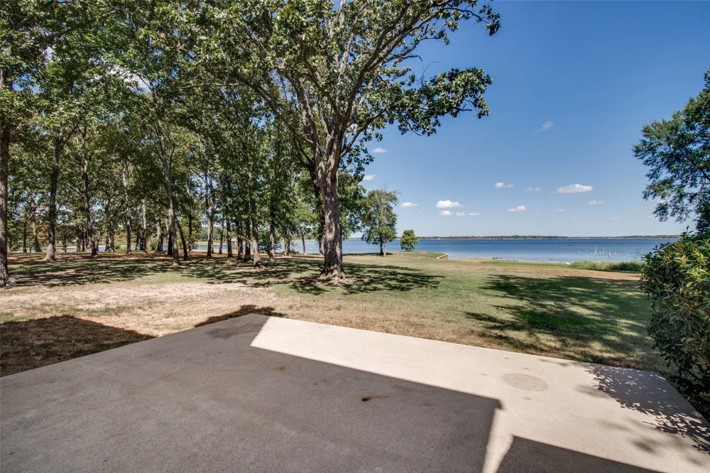 454 County Road 1516 Alba, TX 75410