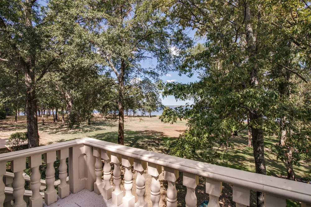 454 County Road 1516 Alba, TX 75410