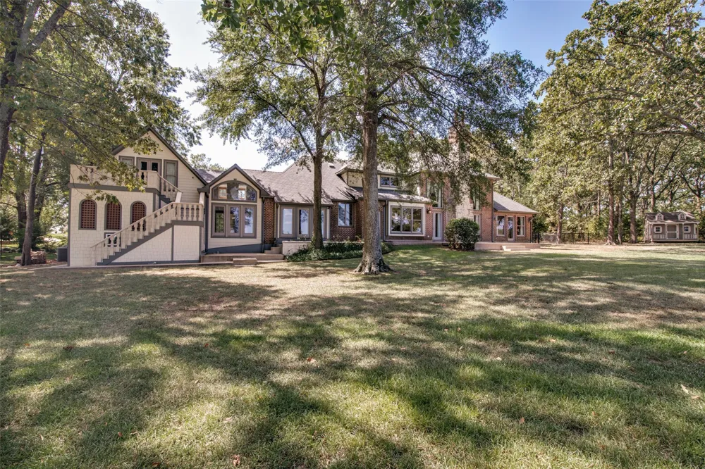 454 County Road 1516 Alba, TX 75410