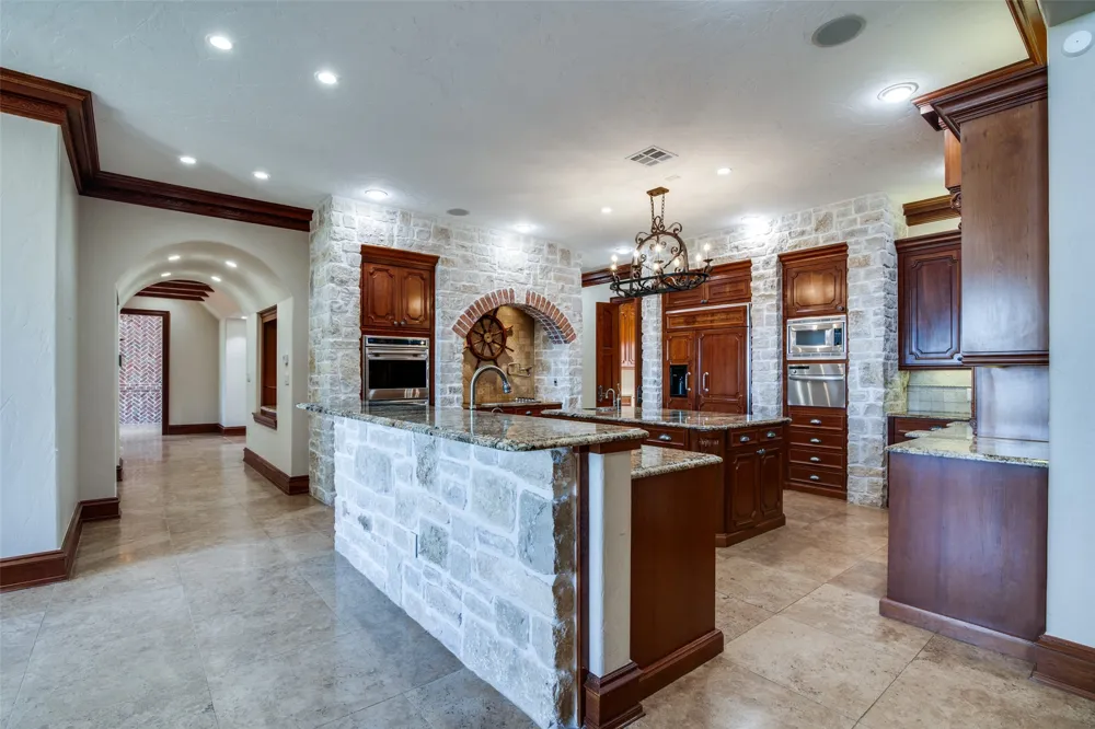 454 County Road 1516 Alba, TX 75410
