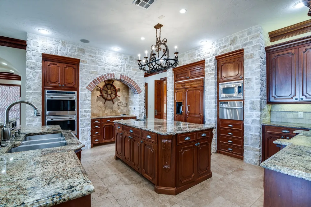 454 County Road 1516 Alba, TX 75410