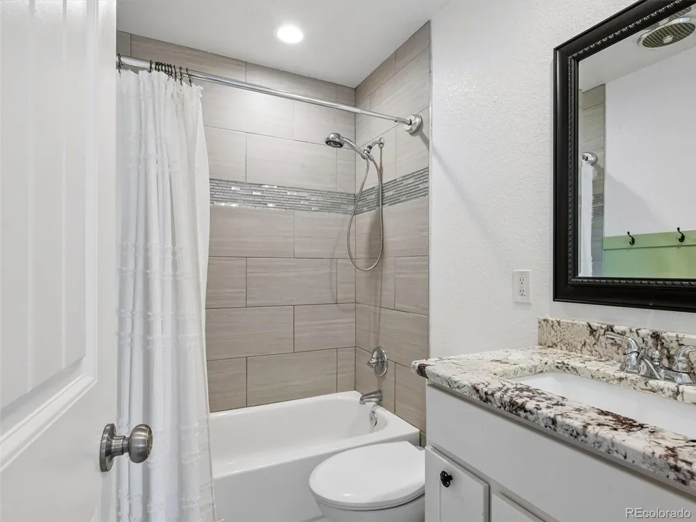 6131 Robb Street Arvada, CO 80004