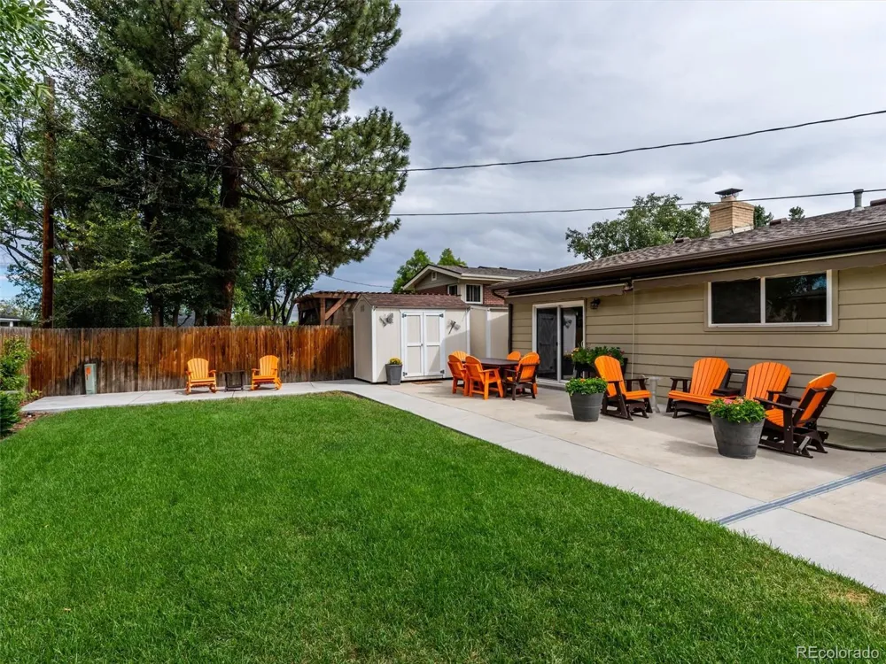 6131 Robb Street Arvada, CO 80004