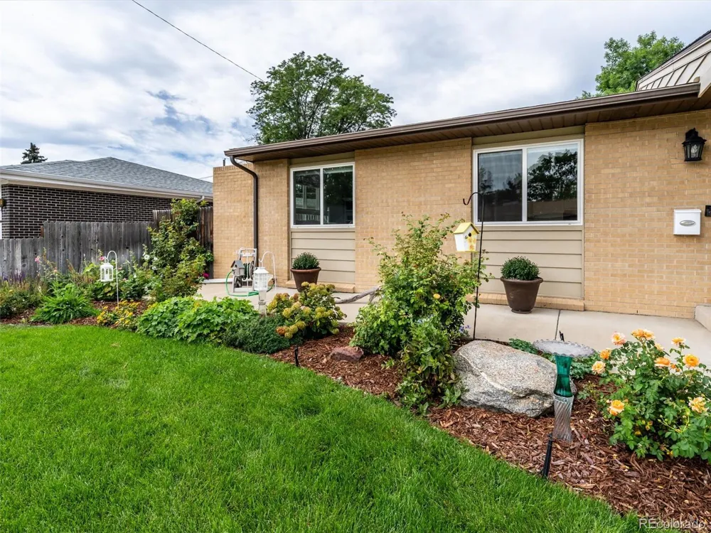 6131 Robb Street Arvada, CO 80004