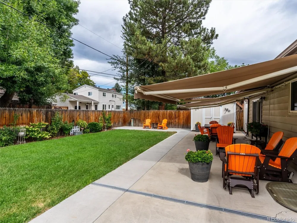 6131 Robb Street Arvada, CO 80004