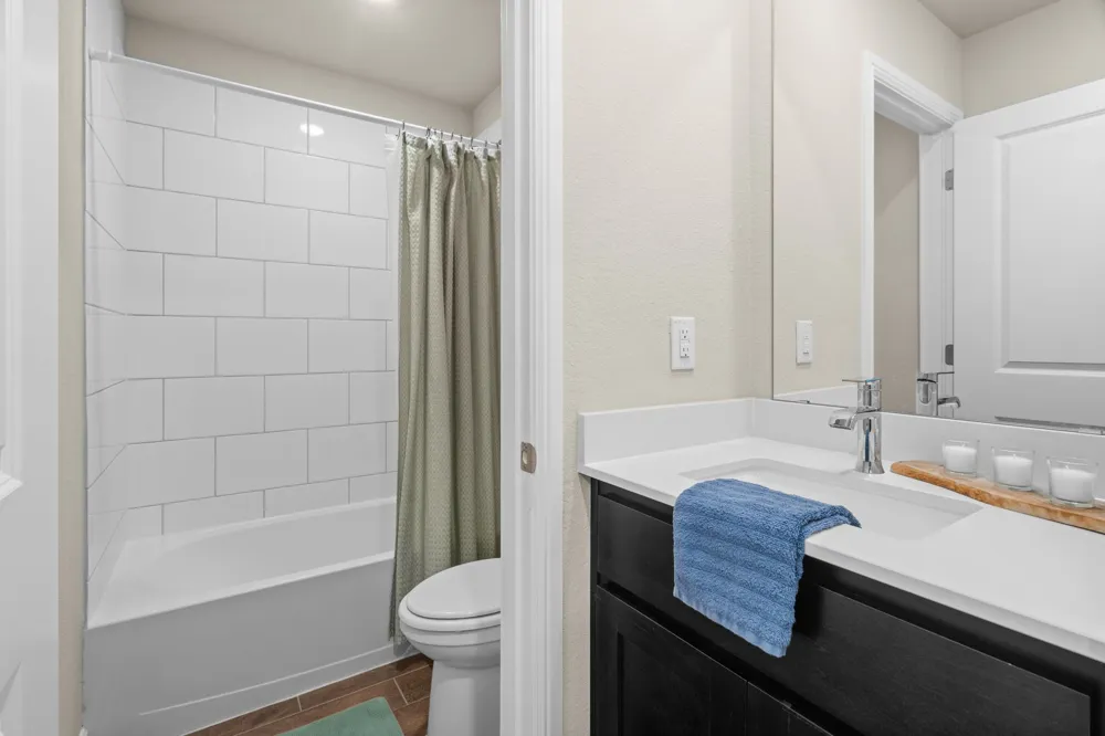 1338 Rolling Meadows Drive Cedar Hill, TX 75104