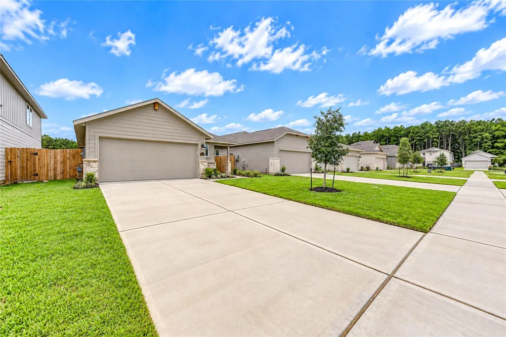 18539 Landing Meadows Lane New Caney, TX 77357