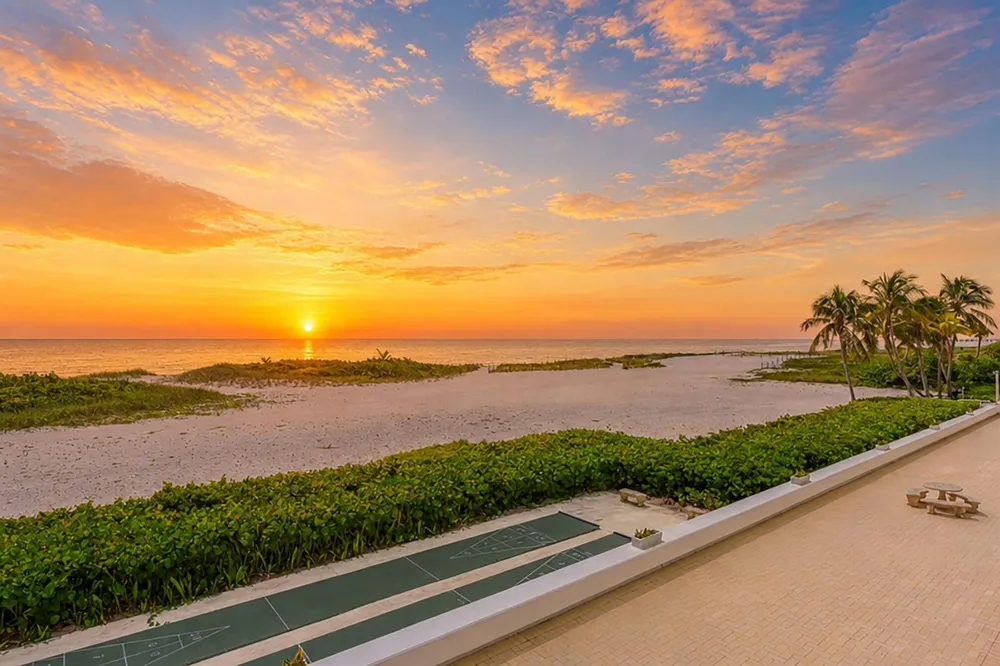 1012 OCEAN BOULEVARD #202 Pompano Beach, FL 33062