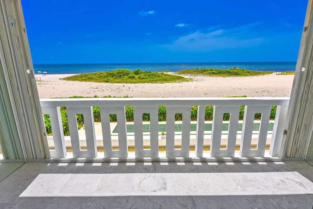 1012 OCEAN BOULEVARD #202 Pompano Beach, FL 33062